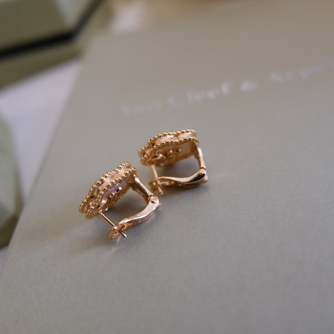 [Clover-Jewelry]LUCKY PINK GOLD WHITE MOP EARRINGS