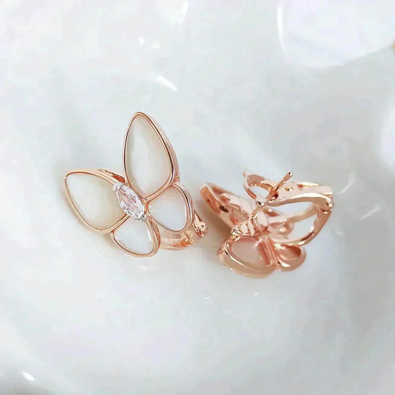 [Clover-Jewelry]BUTTERFLY MOP DIAMOND EARRINGS