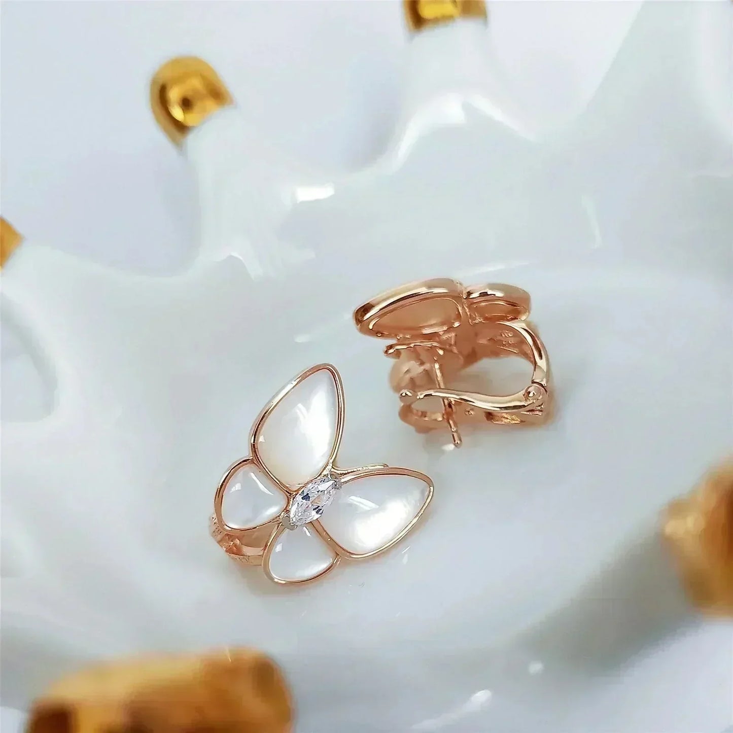 [Clover-Jewelry]BUTTERFLY MOP DIAMOND EARRINGS