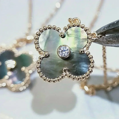 [Clover-Jewelry]CLOVER 15MM DIAMOND AND MOTHER-OF-GREY NECKLACE