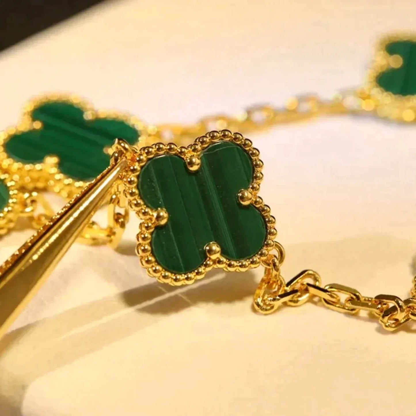 [Clover-Jewelry]CLOVER 5 MOTIFS MALACHITE BRACELET