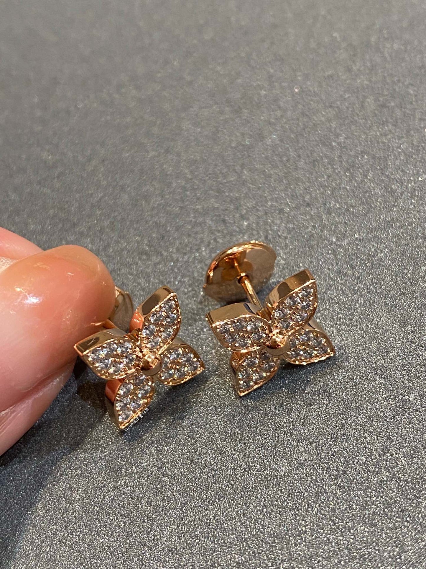 [Clover-Jewelry]STAR DIAMOND EARRINGS