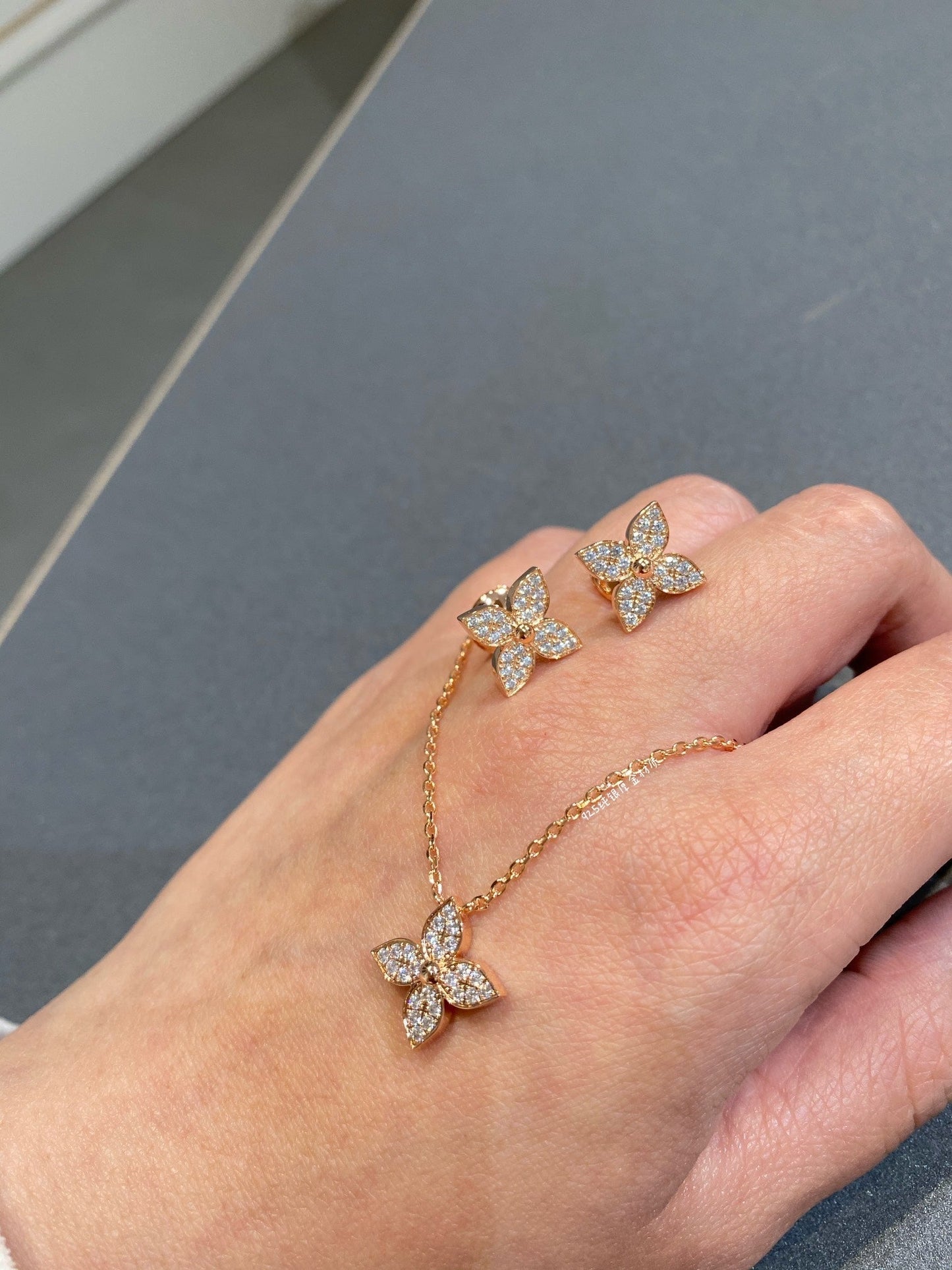 [Clover-Jewelry]STAR DIAMOND NECKALCE