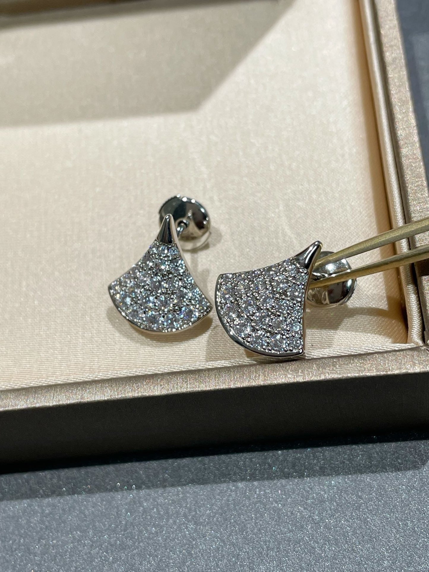 [Clover-Jewelry]DREAM STUD EARRINGS DIAMOND