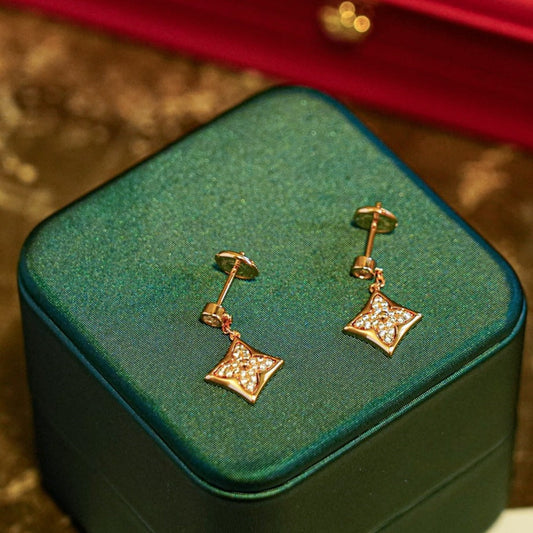 [Clover-Jewelry]STAR DIAMONDS EARRINGS GOLD