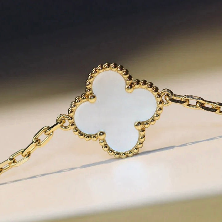 [Clover-Jewelry]CLOVER 20 MOTIFS WHITE MOP NECKLACE