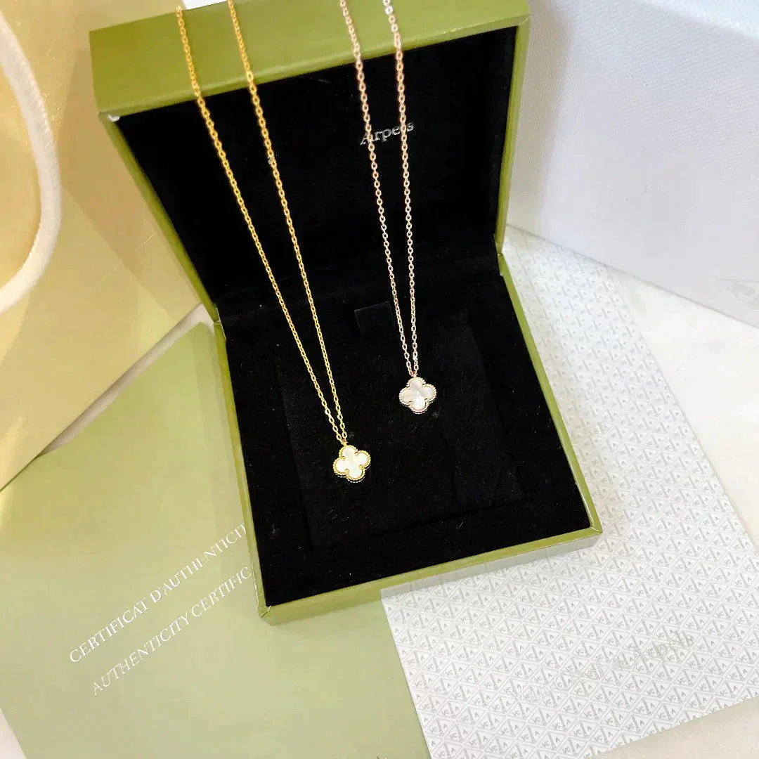 [Clover-Jewelry]CLOVER MINI 9.5MM WHITE MOTHER-OF-PEARL NECKLACE