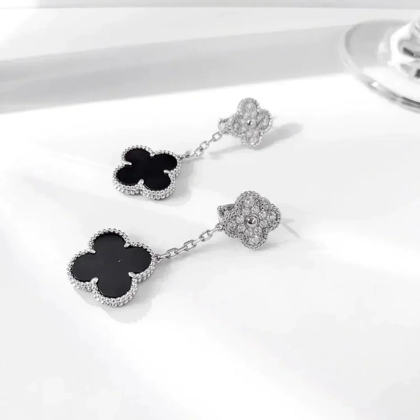 [Clover-Jewelry]CLOVER 2 MOTIFS  DIAMOND ONYX EARRINGS SILVER