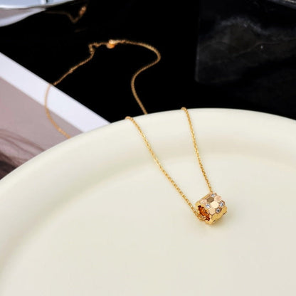 [Clover-Jewelry]BEE MINI PEDANT DIAMOND NECKLACE