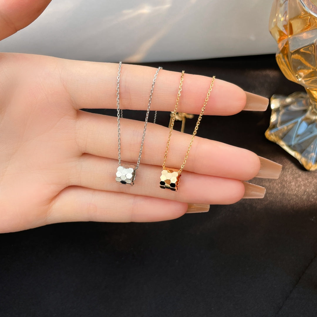 [Clover-Jewelry]BEE MINI NECKLACE