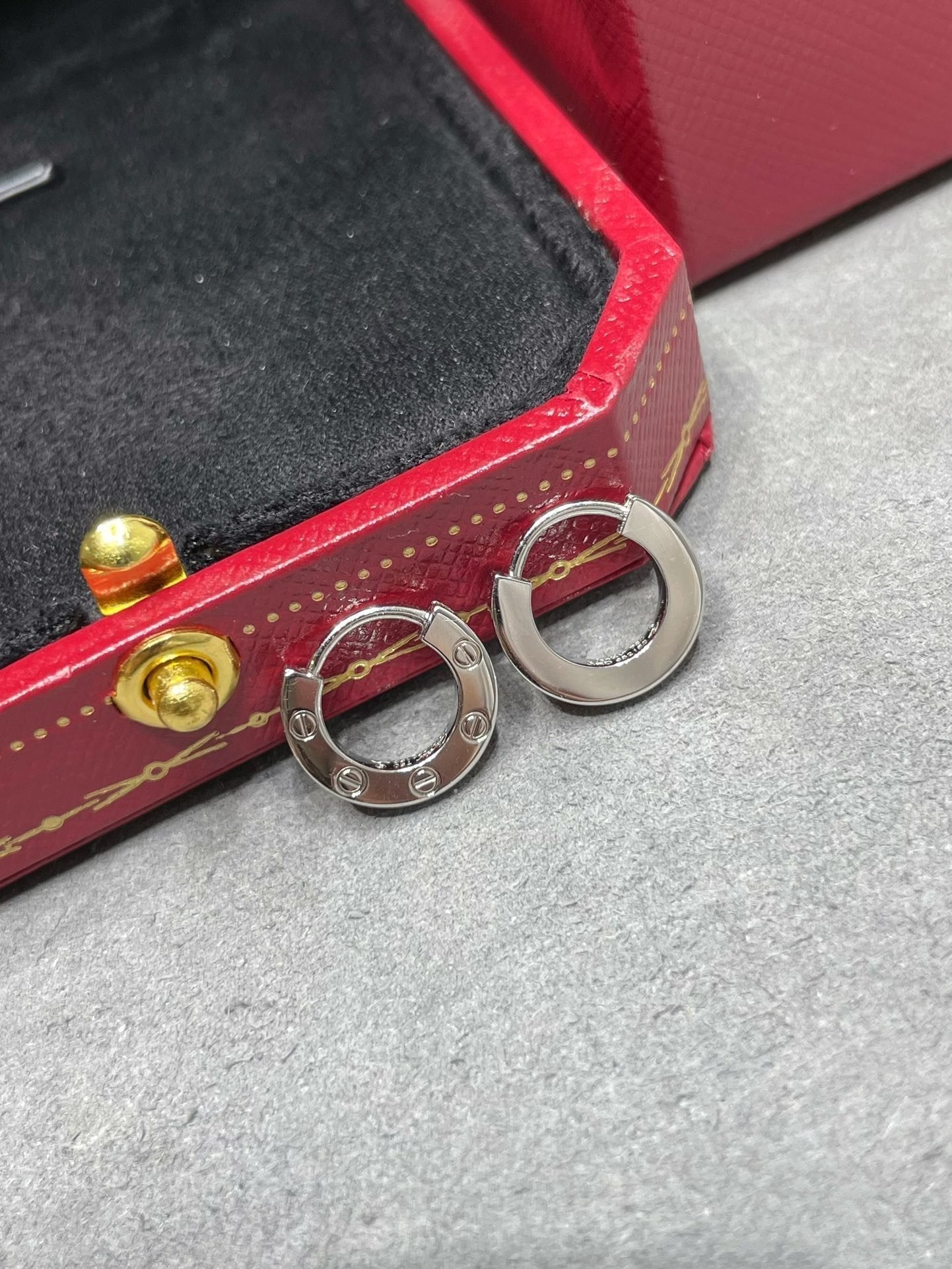 [Clover-Jewelry]LOVE MINI EARRINGS