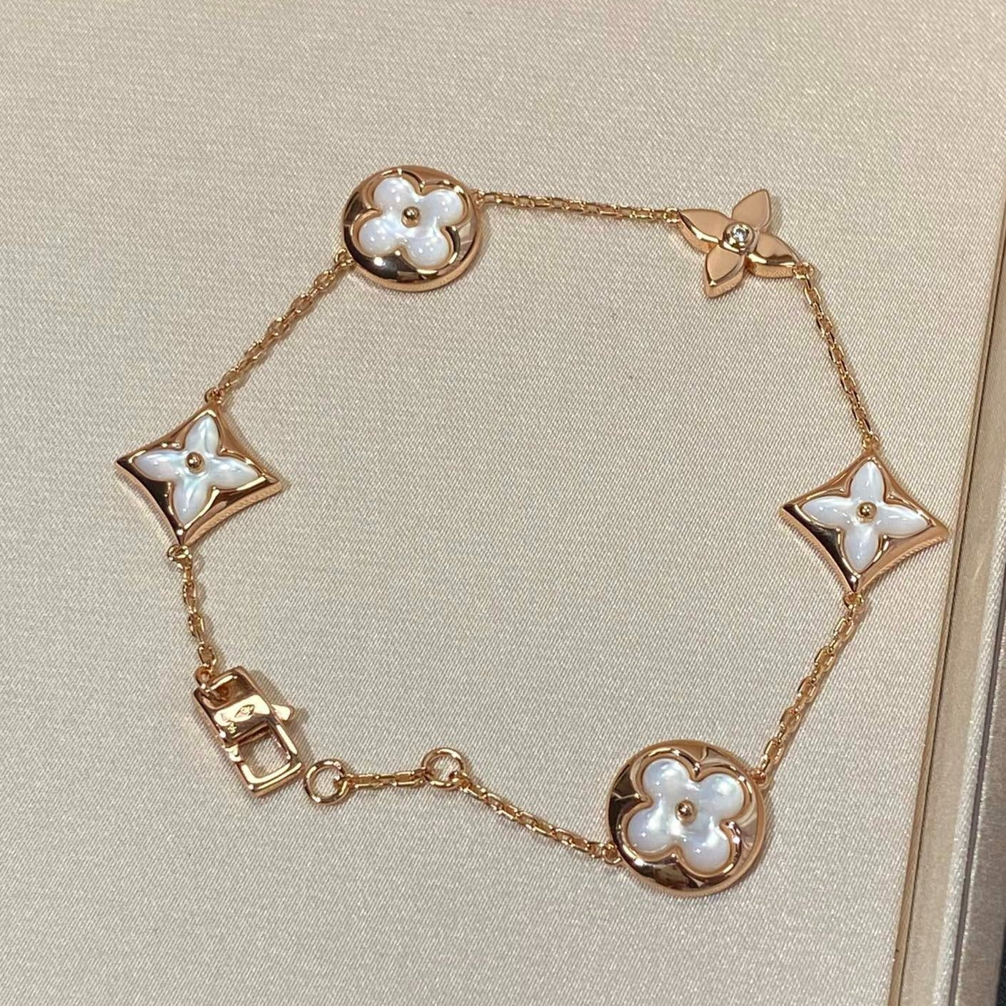 [Clover-Jewelry]STAR AND SUN 5 MOTIF MOP PINK GOLD BRACELET