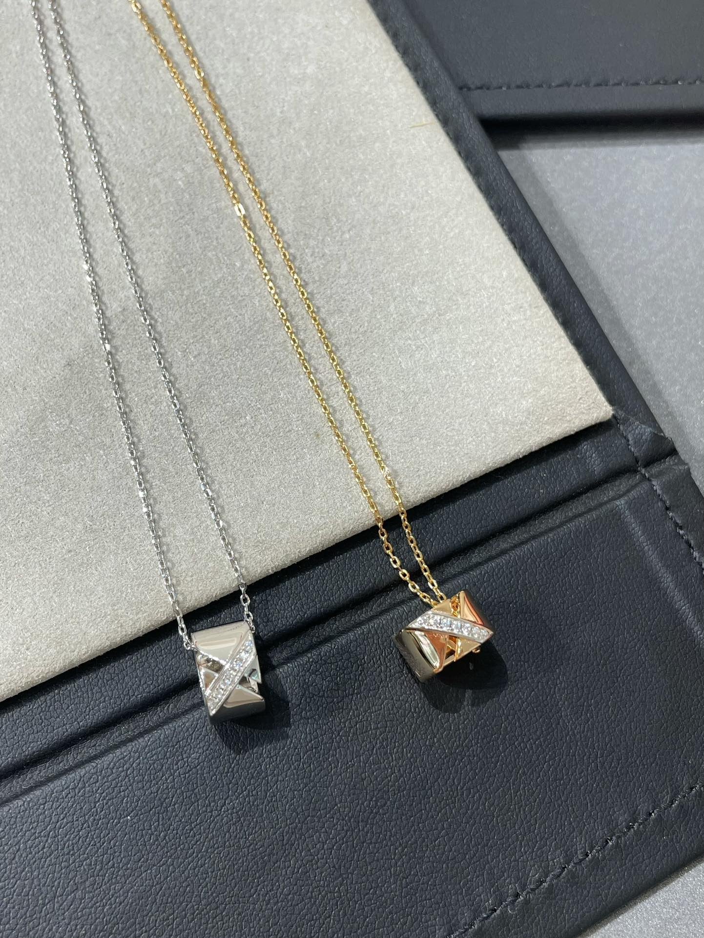 [Clover-Jewelry]LIENS EVIDENCE DIAMOND NECKLACE