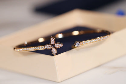 [Clover-Jewelry]IDYLLE GOLD OPEN BRACELET DIAMOND PAVED