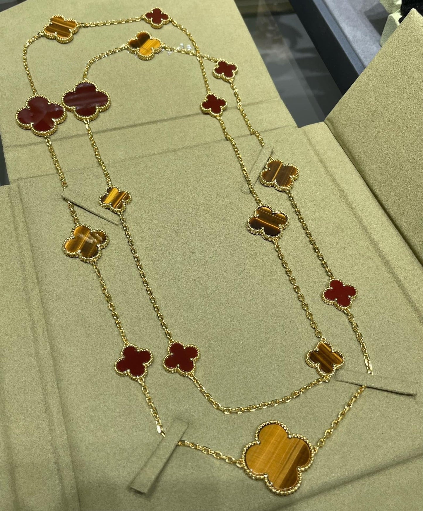 [Clover-Jewelry]CLOVER 16 MOTIF CARNELIAN TIGER EYE ROSE GOLD NECKLACE