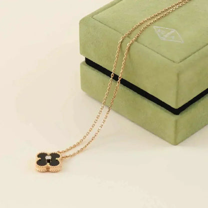 [Clover-Jewelry]CLOVER 15MM DIAMOND ONYX NECKLACE