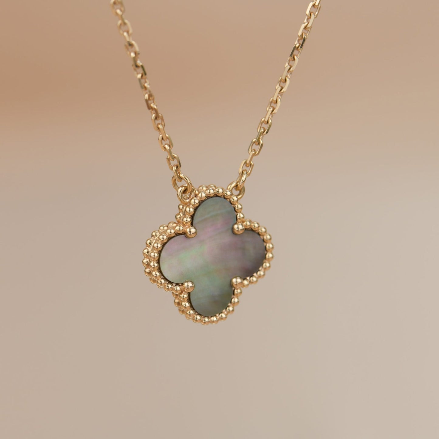 [Clover-Jewelry]CLOVER 15MM  GRAY MOTHER OF PEARL NECKLACE