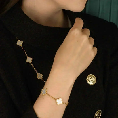 [Clover-Jewelry]CLOVER  5 MOTIF WHITE MOP BRACELET