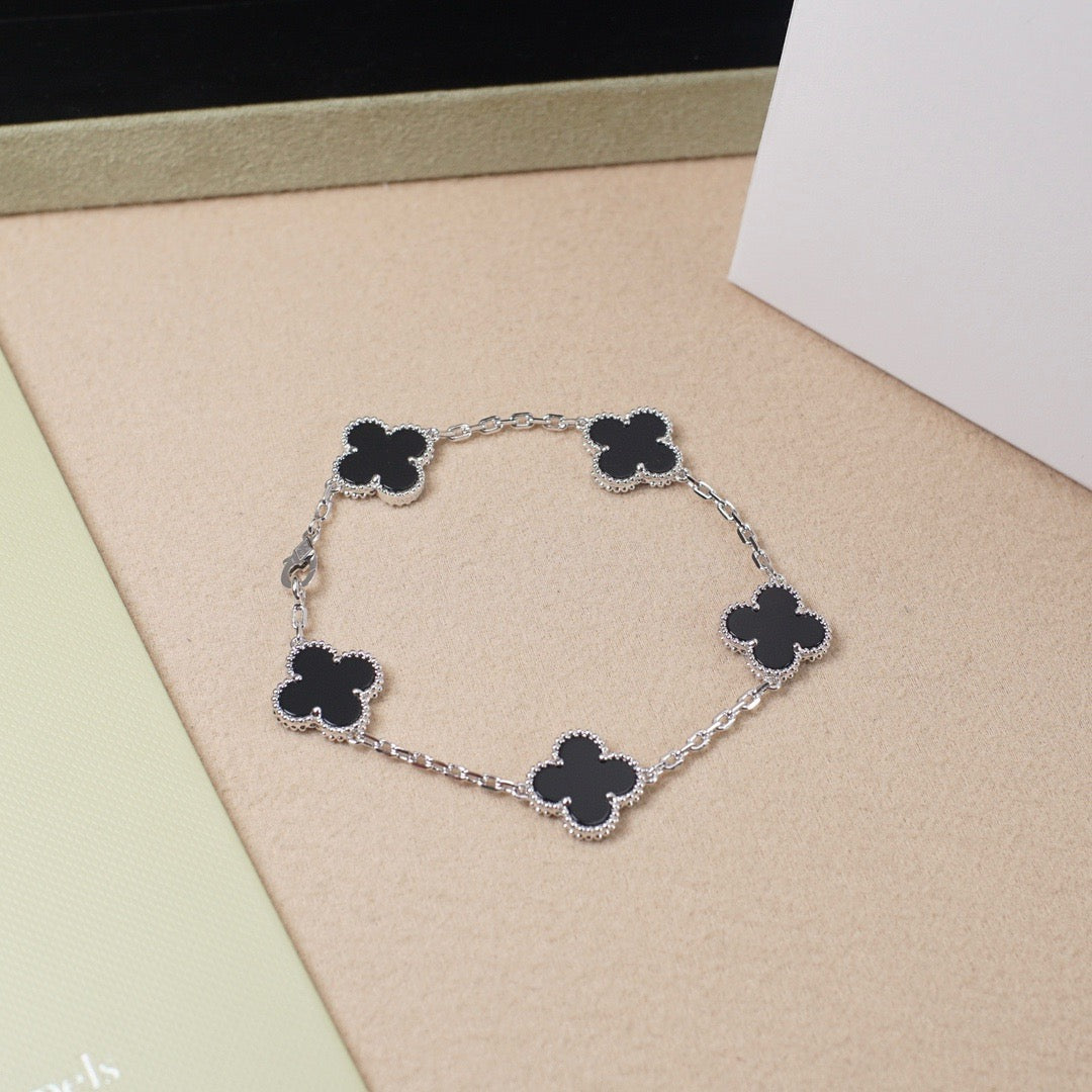 [Clover-Jewelry]CLOVER 5 MOTIF ONYXS  BRACELET SILVER