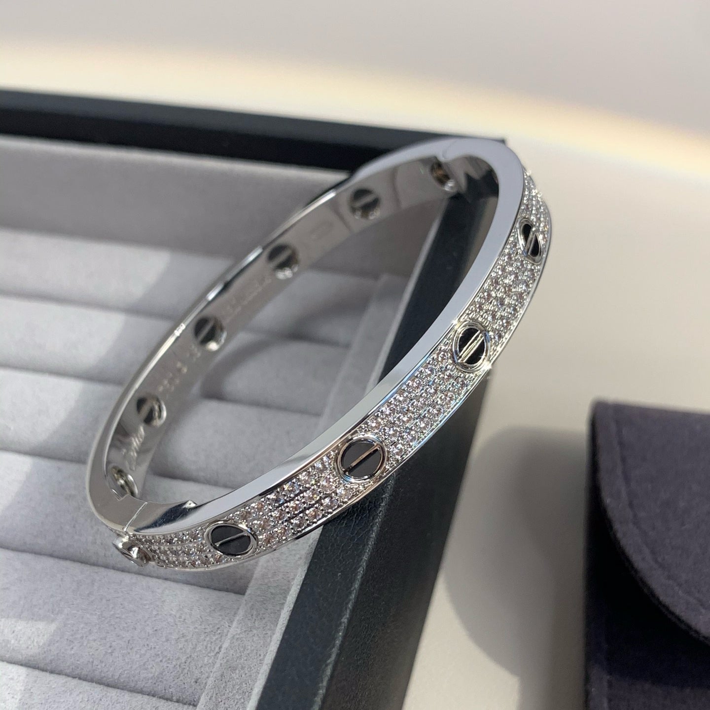 [Clover-Jewelry]LOVE BRACELET 6.1MM DIAMOND-PAVED CERAMIC