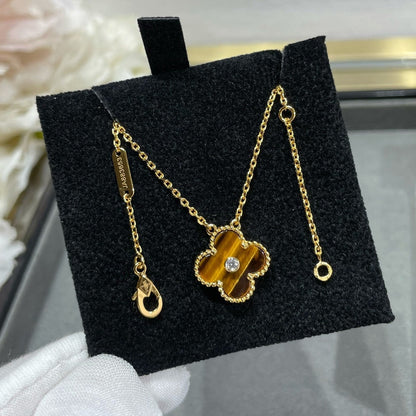 [Clover-Jewelry]CLOVER 15MM DIAMOND AND YELLOW TIGER'S EYE AGATE necklace