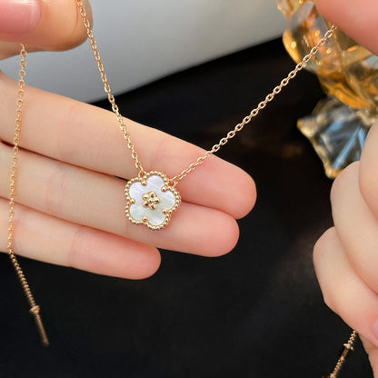 [Clover-Jewelry]LUCKY  WHITE MOP  PLUM BLOSSOM NECKLACE