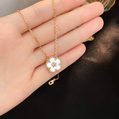 [Clover-Jewelry]LUCKY  WHITE MOP  PLUM BLOSSOM NECKLACE