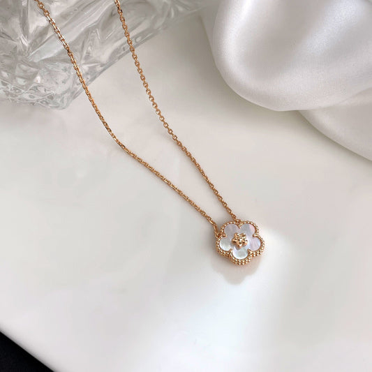 [Clover-Jewelry]LUCKY  WHITE MOP  PLUM BLOSSOM NECKLACE