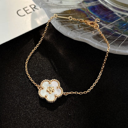 [Clover-Jewelry]LUCKY WHITE MOP PLUM BLOSSOM  BRACELET