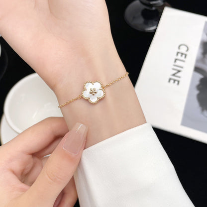 [Clover-Jewelry]LUCKY WHITE MOP PLUM BLOSSOM  BRACELET