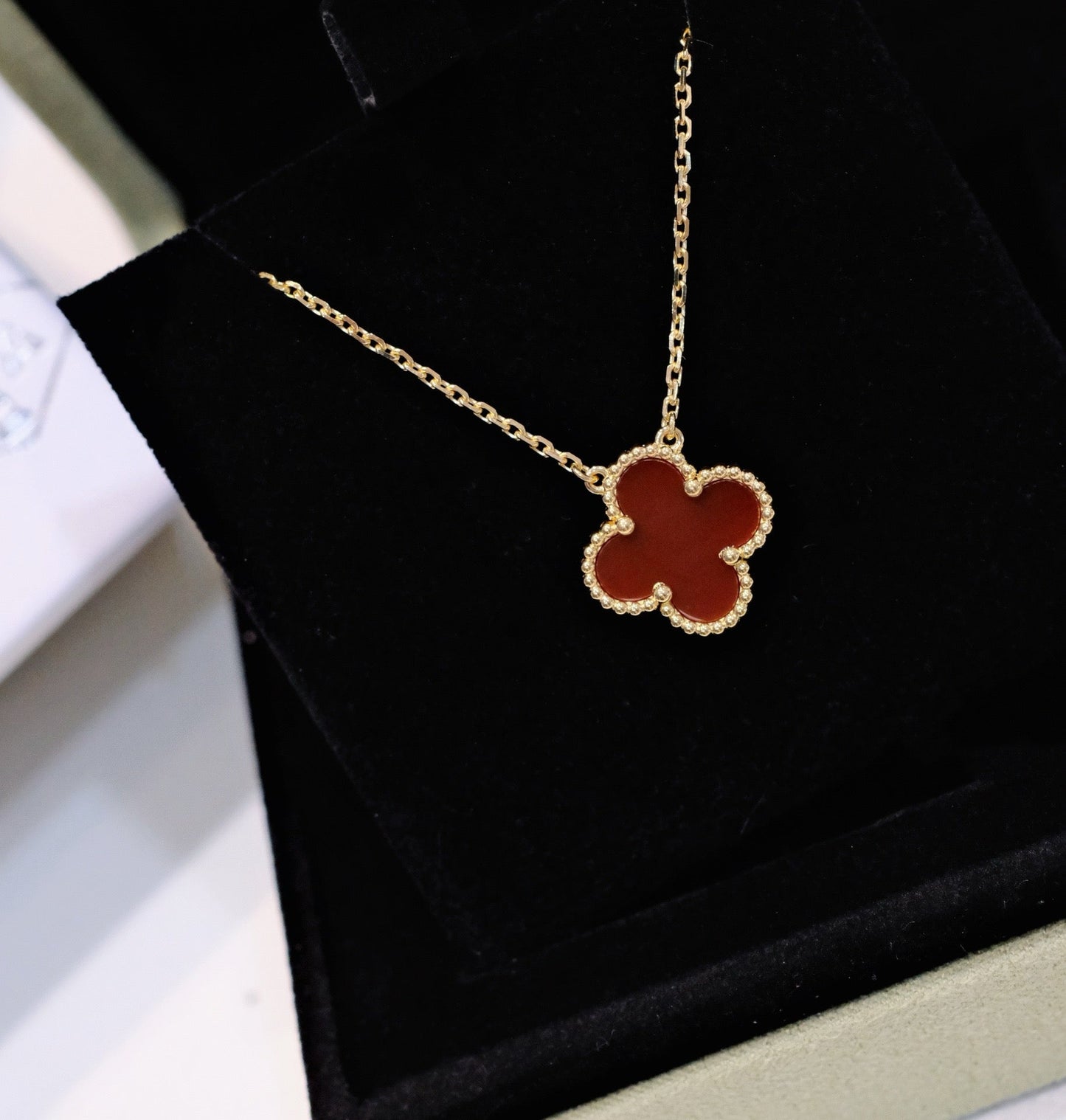 [Clover-Jewelry]CLOVER 15MM CARNELIAN SINGLE FLOWER NECKLACE