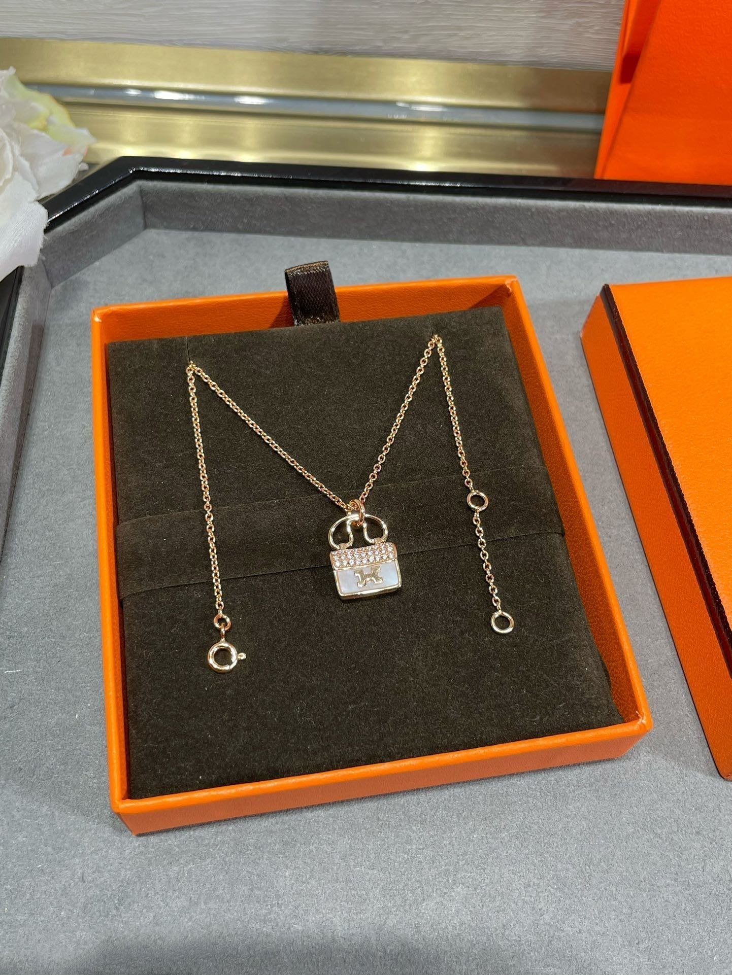 [Clover-Jewelry]H CIRCE MOISSANITE PENDANT NECKLACE GOLD