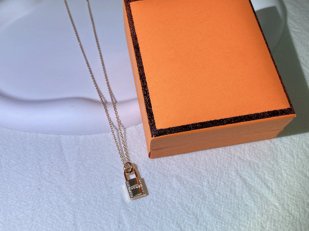 [Clover-Jewelry]HM ADVANCED NICHE LOCK HEAD NECKLACE DIAMONDS