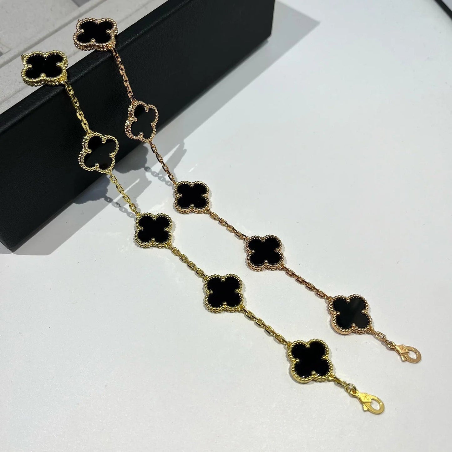 [Clover-Jewelry]CLOVER  5 MOTIFS BLACK ONYX BRACELET