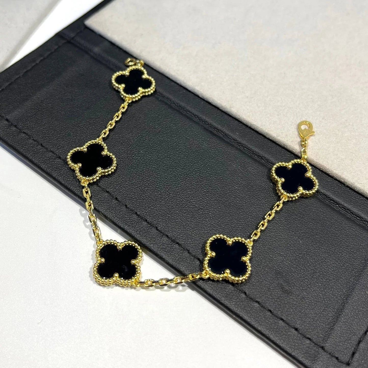 [Clover-Jewelry]CLOVER  5 MOTIFS BLACK ONYX BRACELET