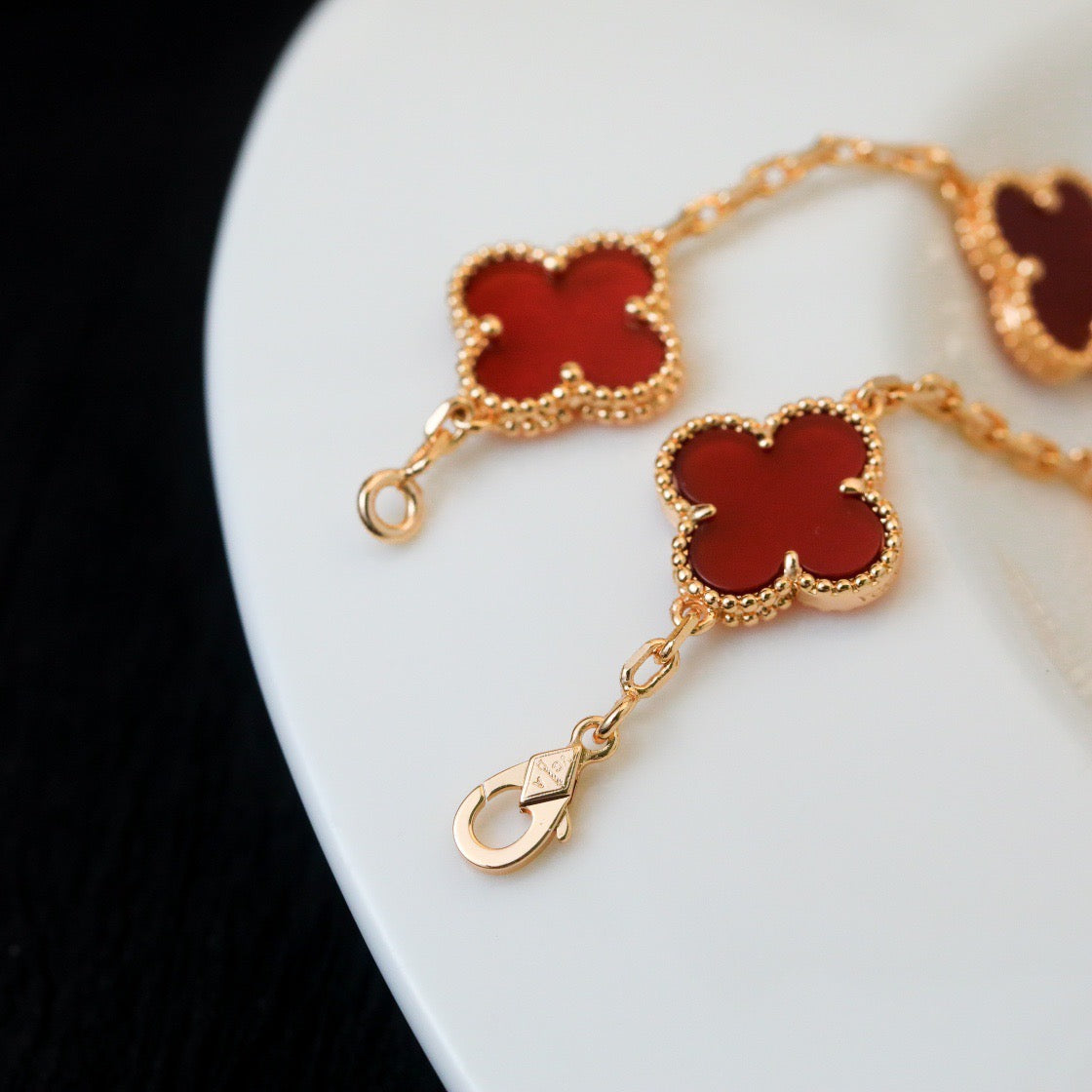 [Clover-Jewelry]CLOVER 5 MOTIFS RED AGATE  BRACELET