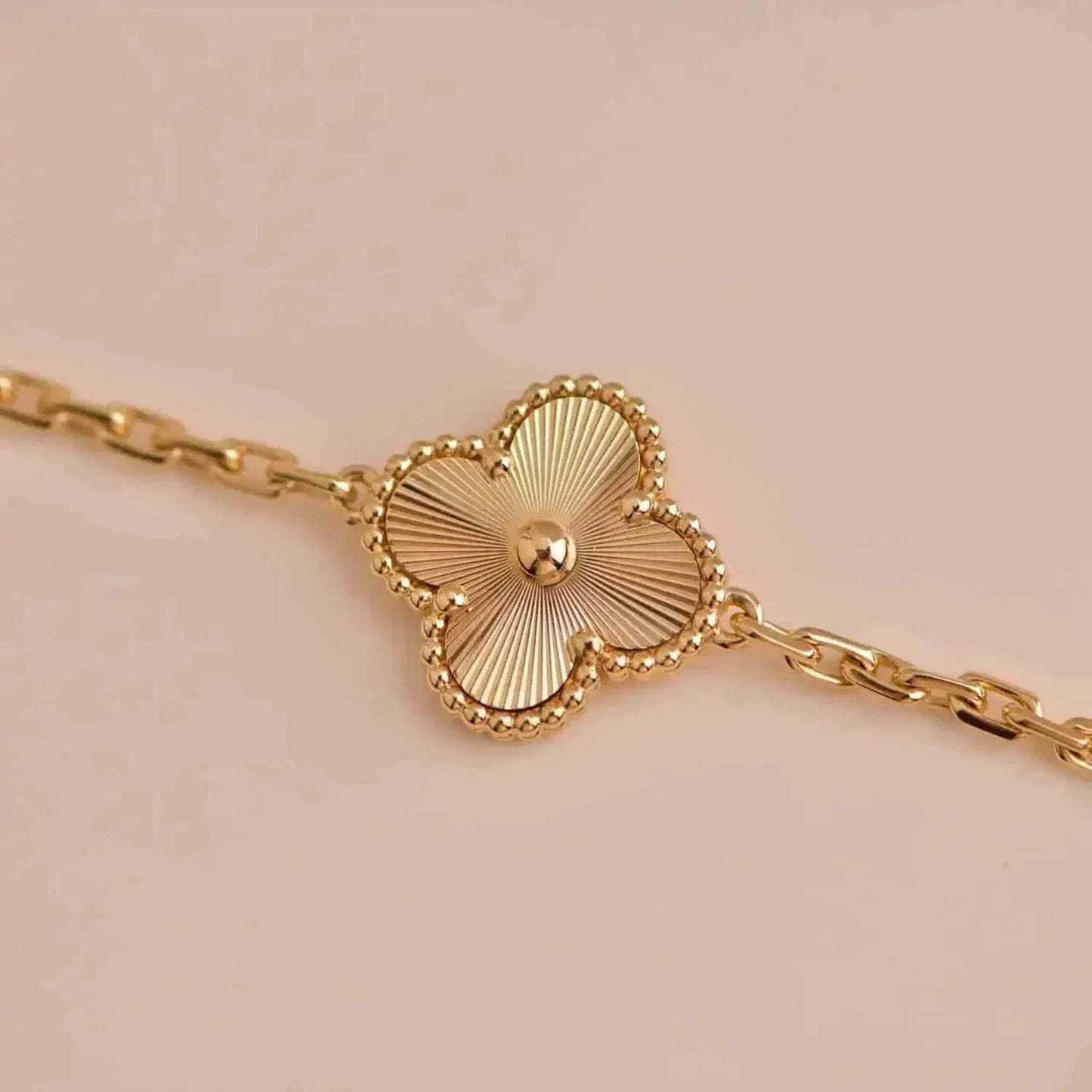 [Clover-Jewelry]CLOVER 5 FLOWERS LASER BRACELET