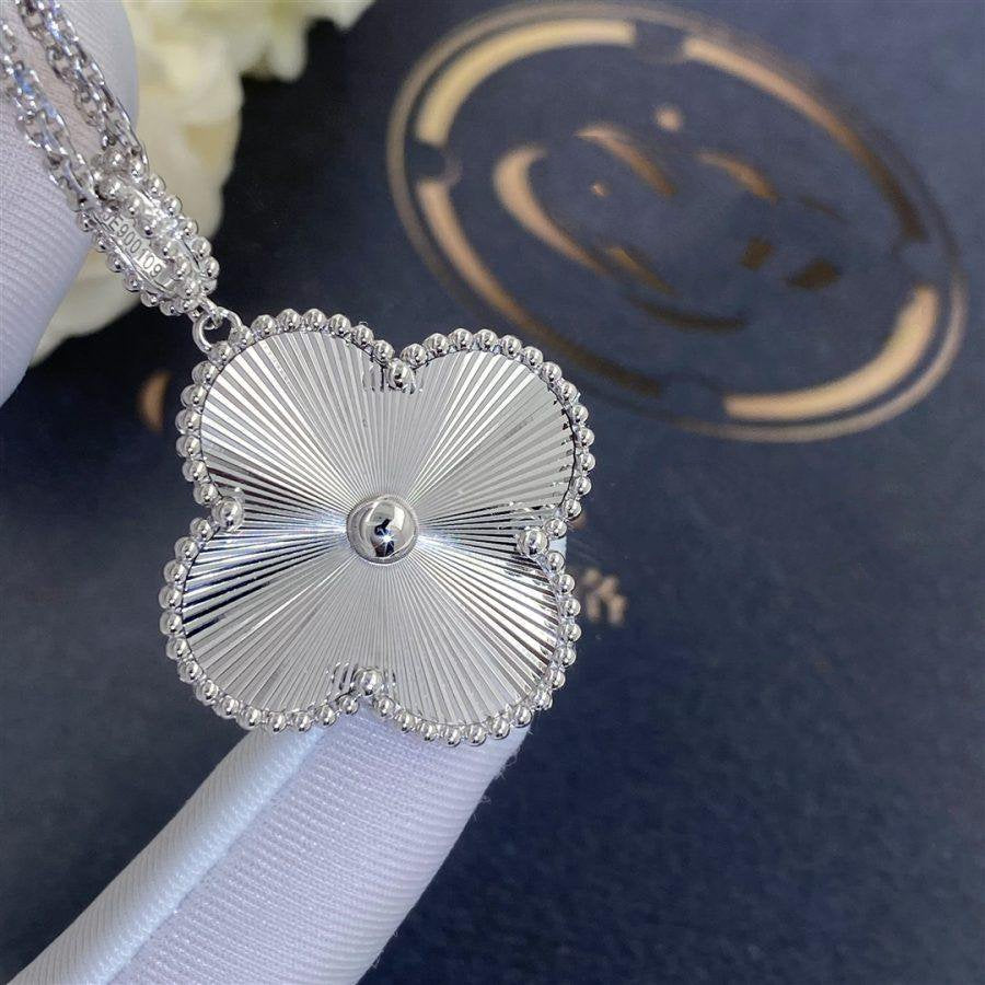 [Clover-Jewelry]CLOVER 25MM SILVER BIG CLOVER NECKLACE