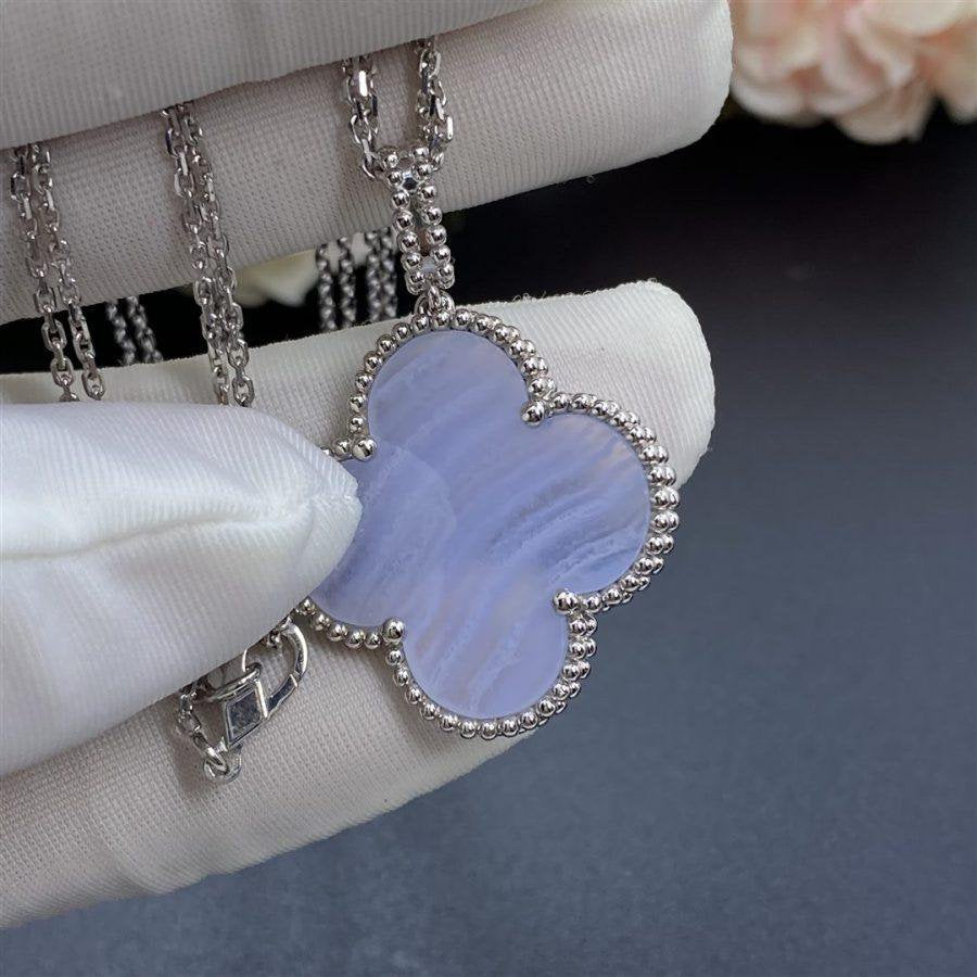 [Clover-Jewelry]CLOVER SILVER CHALCEDONY BIG CLOVER NECKLACE