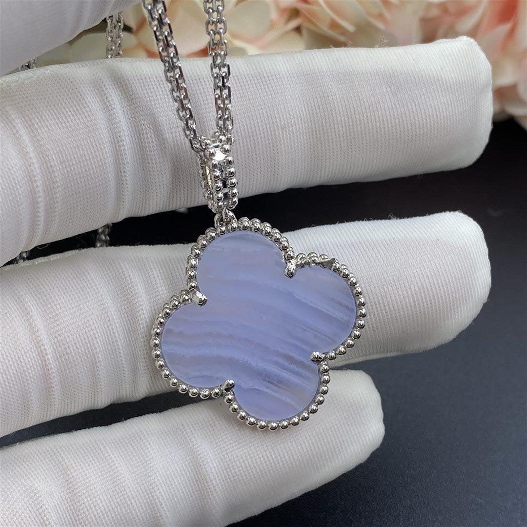 [Clover-Jewelry]CLOVER SILVER CHALCEDONY BIG CLOVER NECKLACE