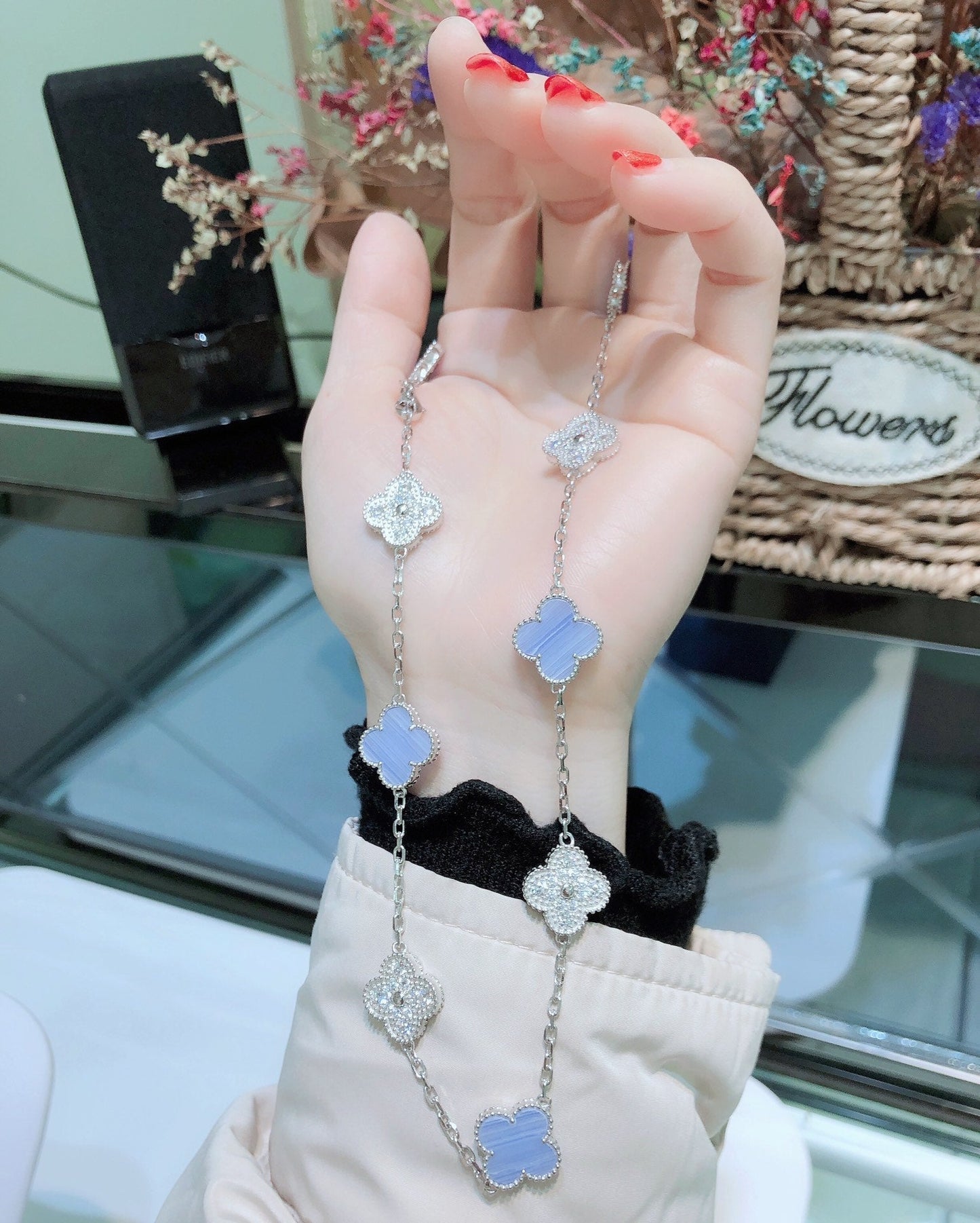 [Clover-Jewelry]CLOVER 10 MOTIFS CHALCEDONY DIAMONDS SILVER NECKLACE