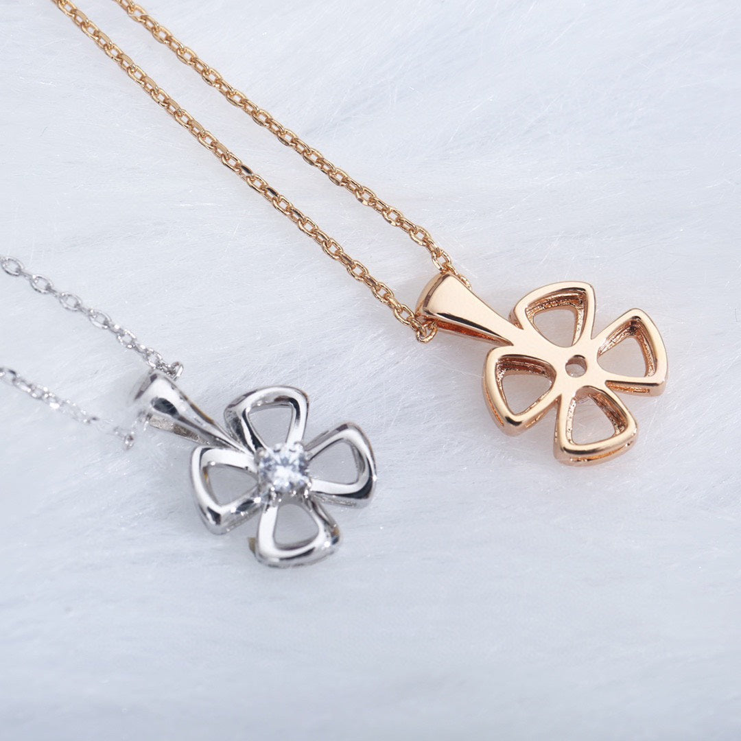 [Clover-Jewelry]FIOREVER NECKLACE DIAMOND CENTER