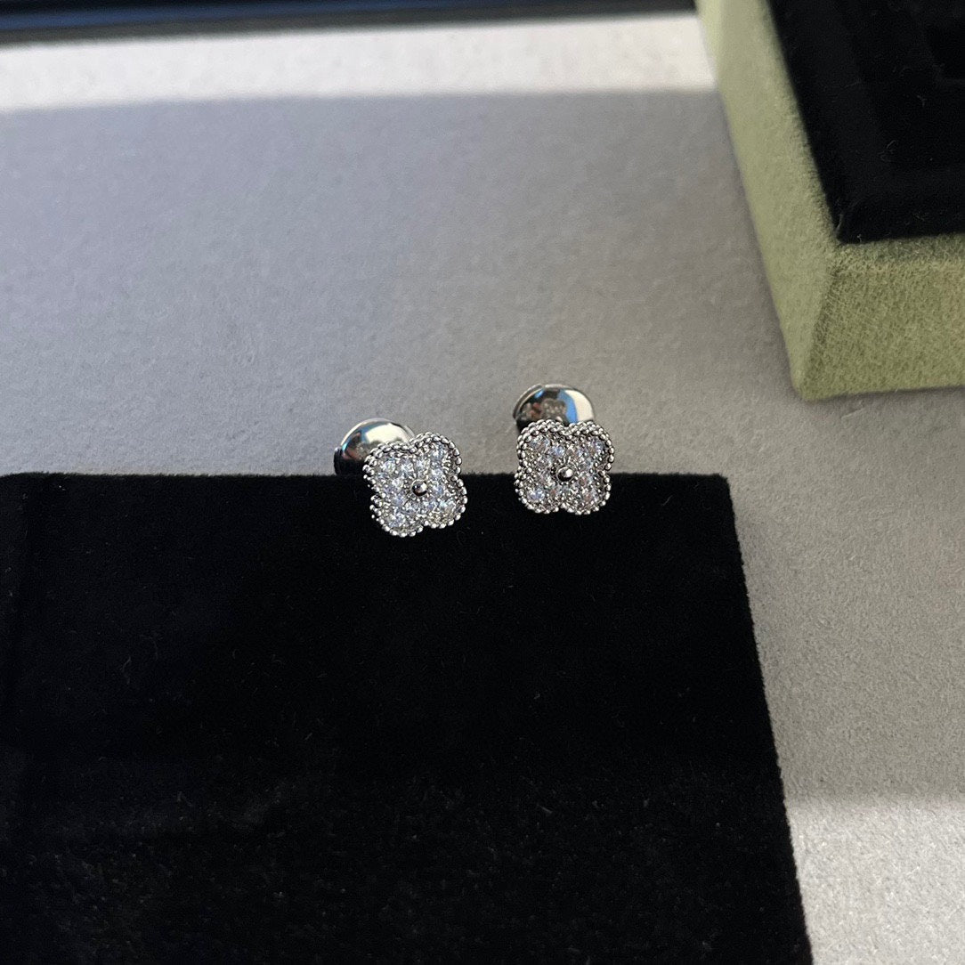 [Clover-Jewelry]CLOVER MINI DIAMOND STUD EARRINGS