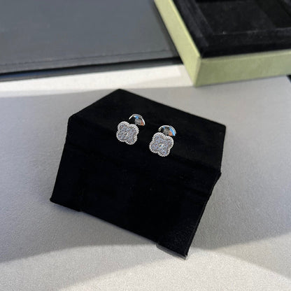 [Clover-Jewelry]CLOVER MINI DIAMOND STUD EARRINGS