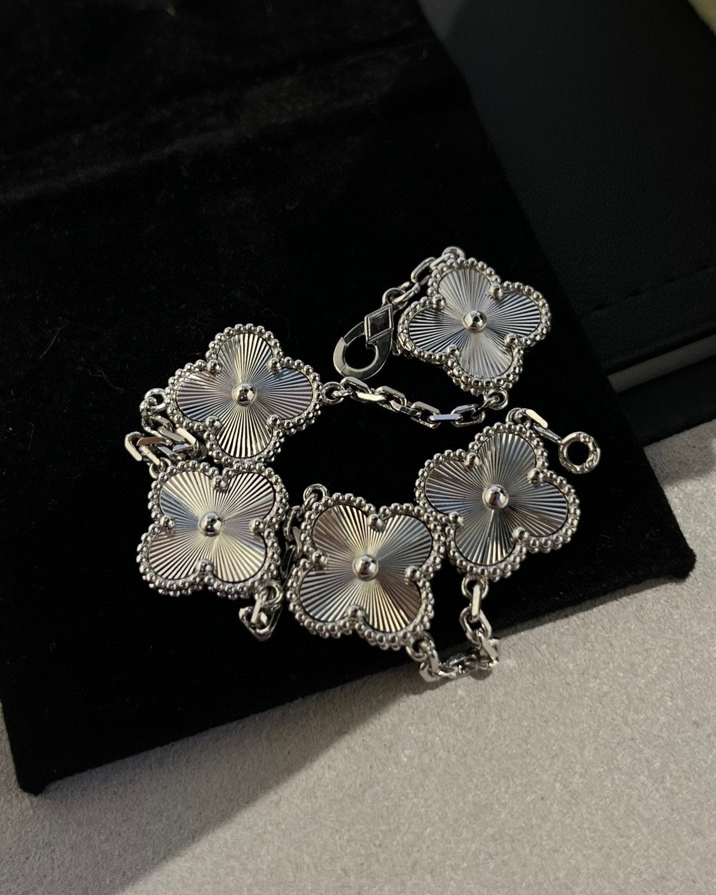 [Clover-Jewelry]CLOVER SILVER 5 MOTIFS BRACELET